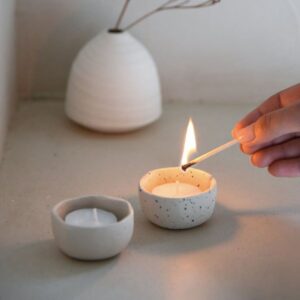 T-light holder Thijmen Leeff – effen off white